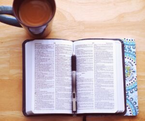 How to Read the Bible Effectively: Your Comprehensive Guide